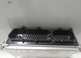 Centralita motor uce 8d0907557s audi a4 1.8 237534