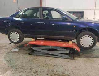 Centralita motor uce 8d0907557s audi a4 1.8 237534