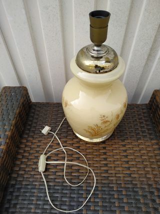 Lampara de mesa antigua