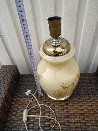 Lampara de mesa antigua