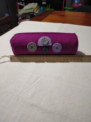 Astuccio feltro con decori