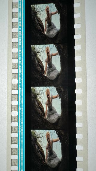 Alicia en pais de las maravillas Fotogramas 35mm