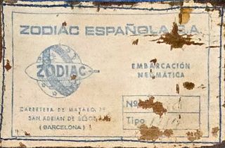 motor de lancha zuzuki con su embarcación