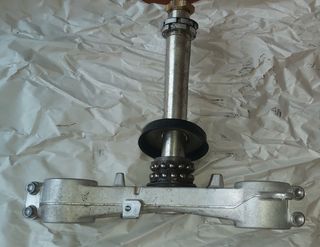 Tija inferior Suzuki gsxr 600 k1 k2 k3