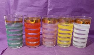 JARRA DE AGUA CON VASOS A JUEGO