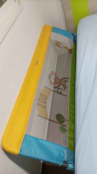Barrera de cama 