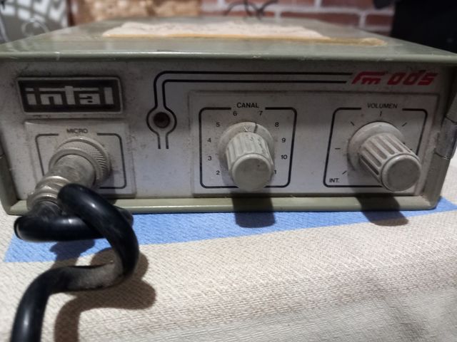 Antigua emisora de radio Transceptor Intal