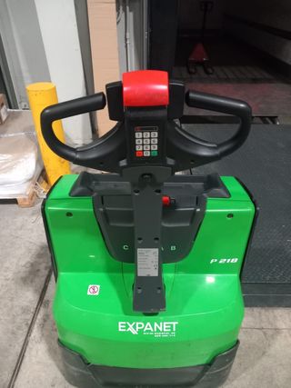 Transpaleta electrica BT P218