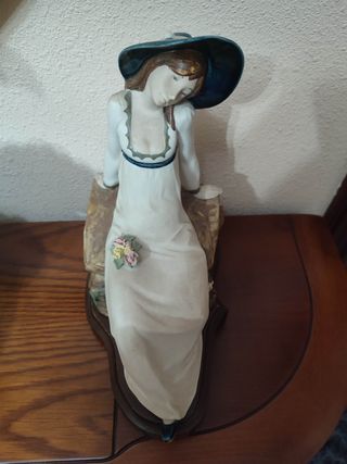 Figura de porcelana REX Valencia