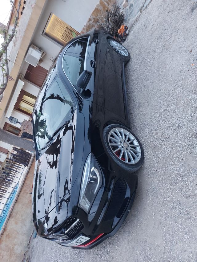 Mercedes-Benz Clase CLA 220
