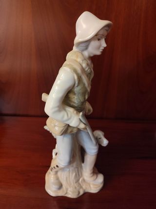 Figura de porcelana TENGRA