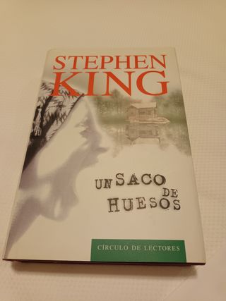 Stephen KING.  Un saco de huesos 