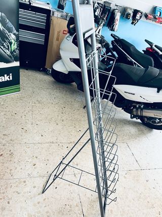 ESTANTERIA PARA CATALOGOS