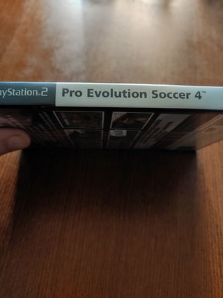 Pro Evolution Soccer 4 (PS2)