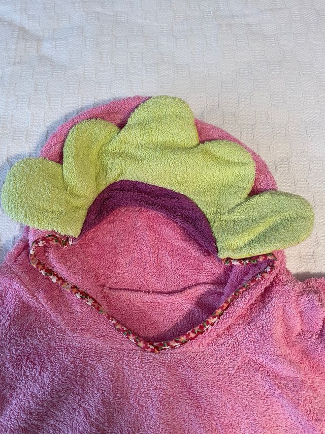 Toalla albornoz piscina/playa Zara Home