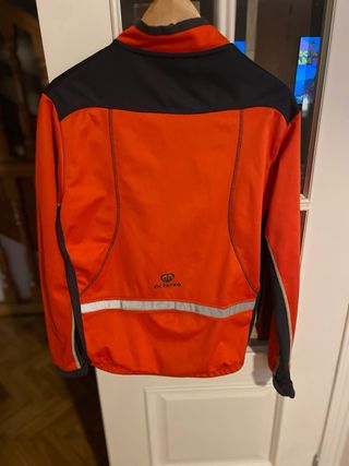 Chaqueta cortavientos