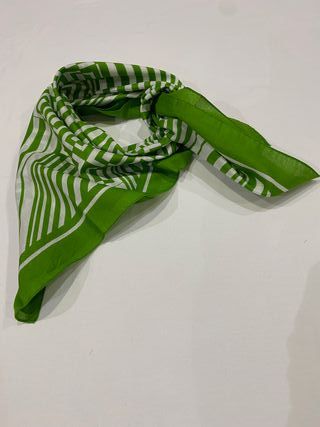 Pañoleta vintage verde
