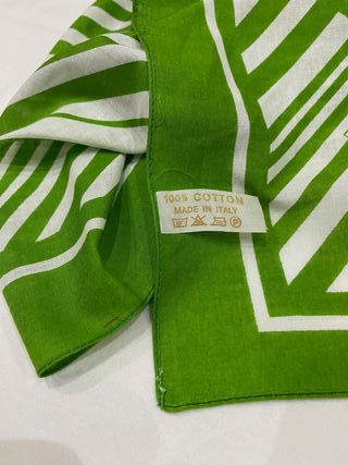 Pañoleta vintage verde