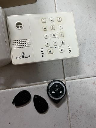 VENDO APPARECCHIATURE DI ALLARME RILASCIATE
