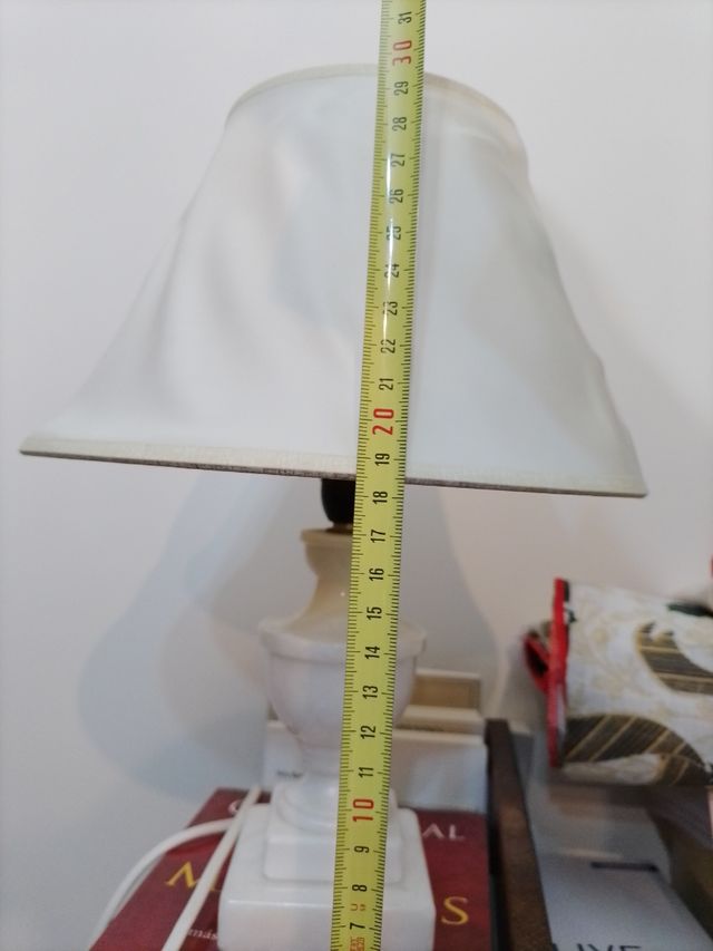 LAMPARA DE MESA DE ALABASTRO