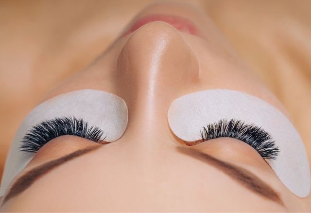 Extensión de pestañas pelo a pelo (Volumen ruso)