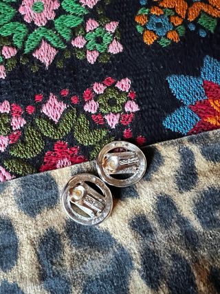 Pendientes chapados en plata de Christian Dior