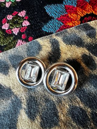 Pendientes chapados en plata de Christian Dior