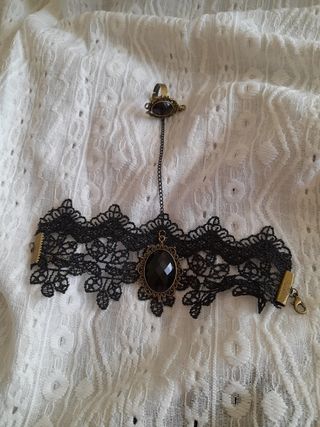 Braccialetto in pizzo anulare