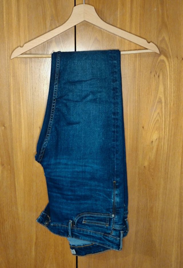 Vaqueros pitillo Mango