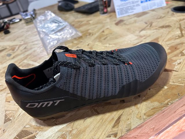 DMT gravel GK1 black