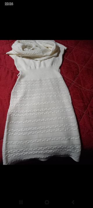 Abito bianco in maglia