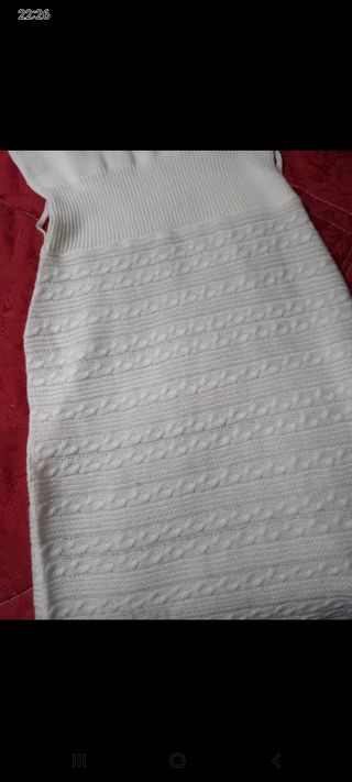 Abito bianco in maglia