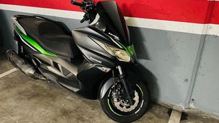 Moto kawasaki j300