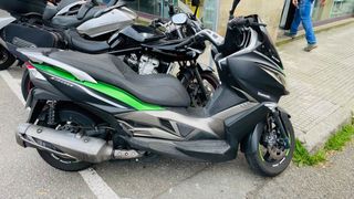 Moto kawasaki j300