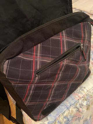 Bolsa para portatil o apuntes estilo bandolera