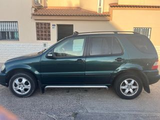 Mercedes-Benz Clase M 2001