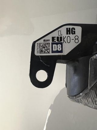 Faro toyota yaris xp210