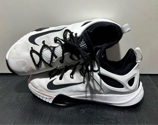 Zapatillas baloncesto Nike Air.