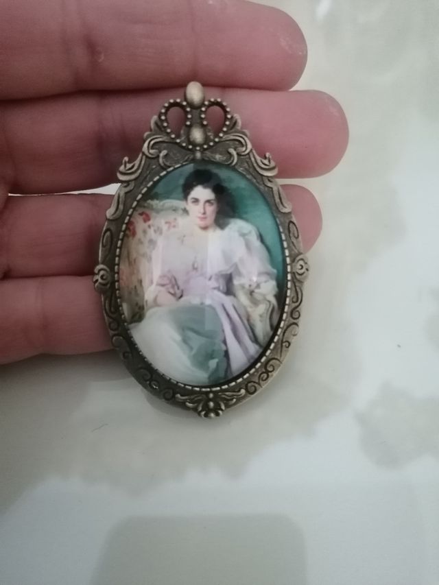 Vintage spilla di vetro, raffigurante lady Agnew