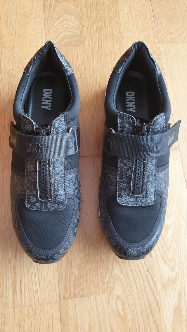 Sneakers DKNY 39