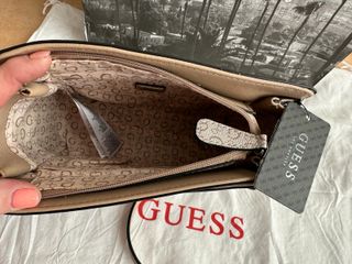Bolso bandolera Beige Guess