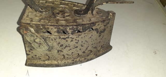 Ferro da stiro a carbone vintage anni 50