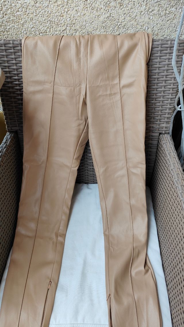 Pantalón Zara