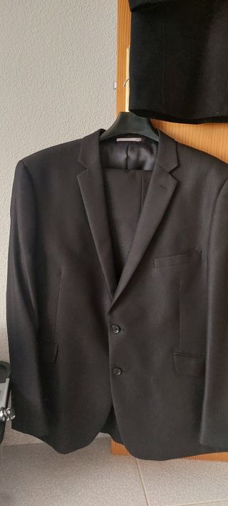 Traje chaqueta negro