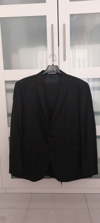 Traje chaqueta negro