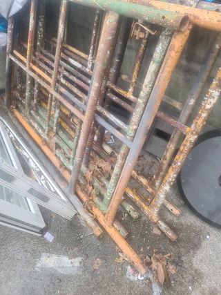 andamio+base regulable de andamio