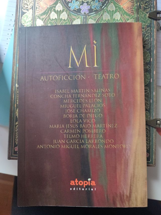 Mí autoficción-teatro, atopia editorial 