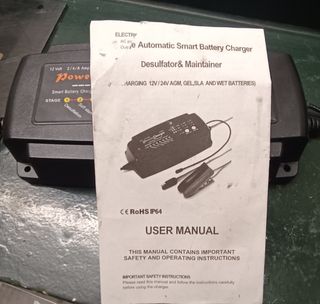 Cargador y recuperador de baterías