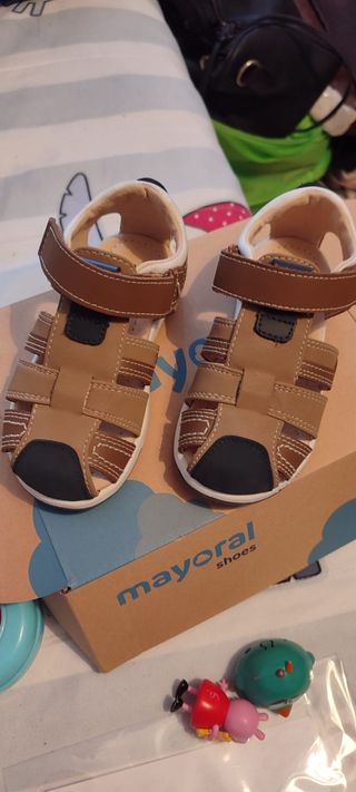 Sandalias niño núm 26