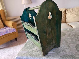Revistero de madera